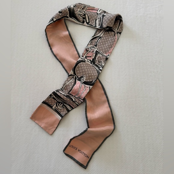 Louis Vuitton, 100% authentic, silk bandeau - Picture 1 of 11